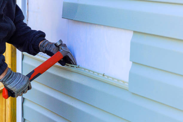 Reliable Siding Repair contractor in Barnardsville, NC by Creative Siding